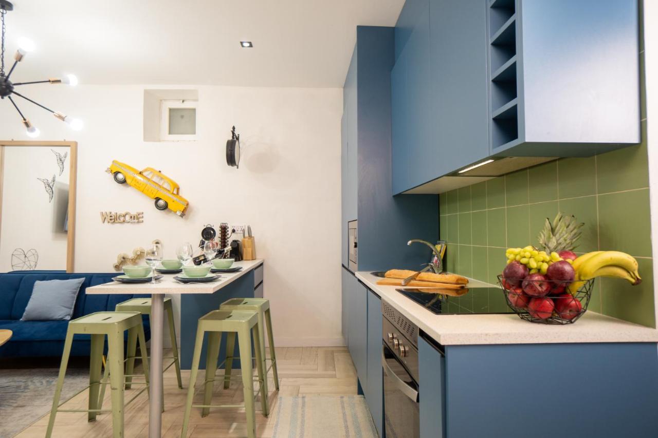 Cozy Apartment Puerta Del Sol & Private Patio Madri Exterior foto