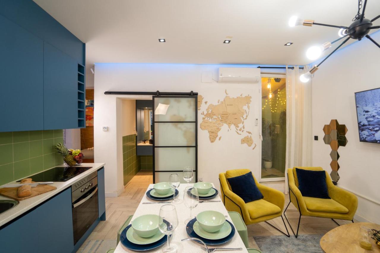 Cozy Apartment Puerta Del Sol & Private Patio Madri Exterior foto