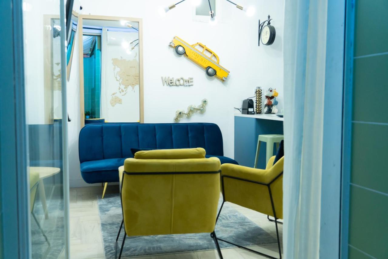 Cozy Apartment Puerta Del Sol & Private Patio Madri Exterior foto